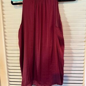 Old Navy Black and Burgundy Top